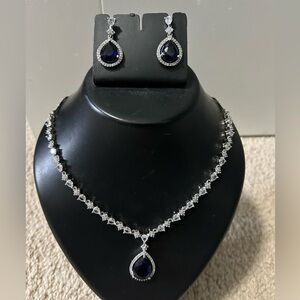 Necklace & Earring set